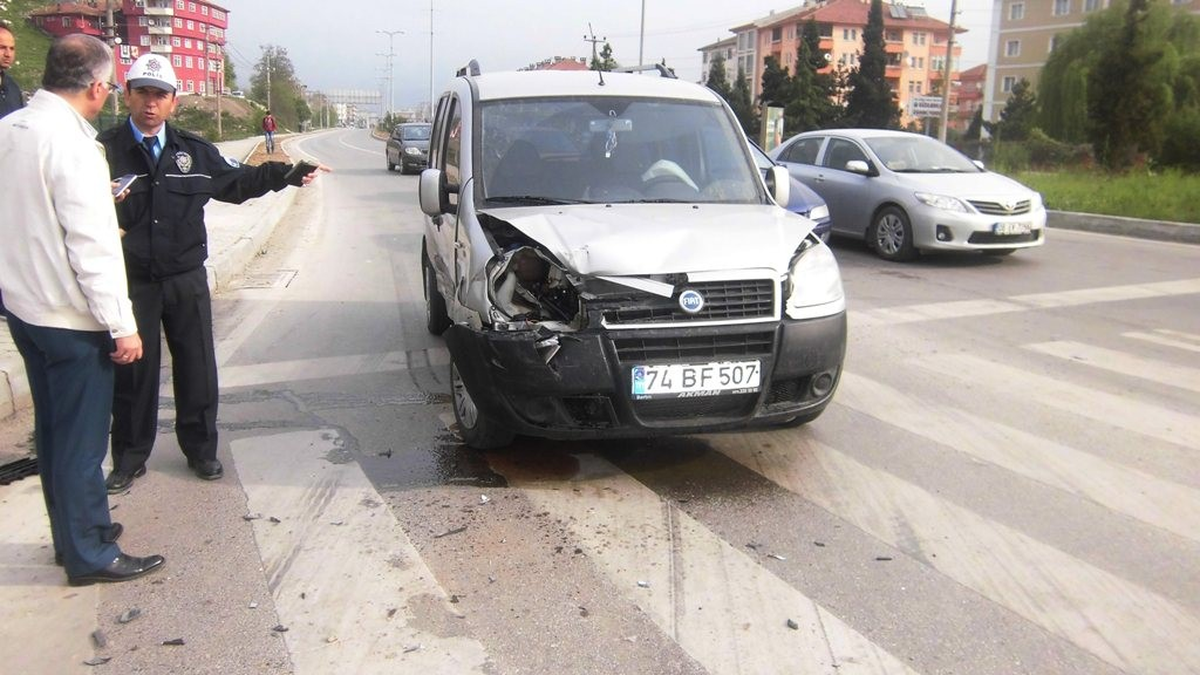 Çatmaca Kavşağında Kaza