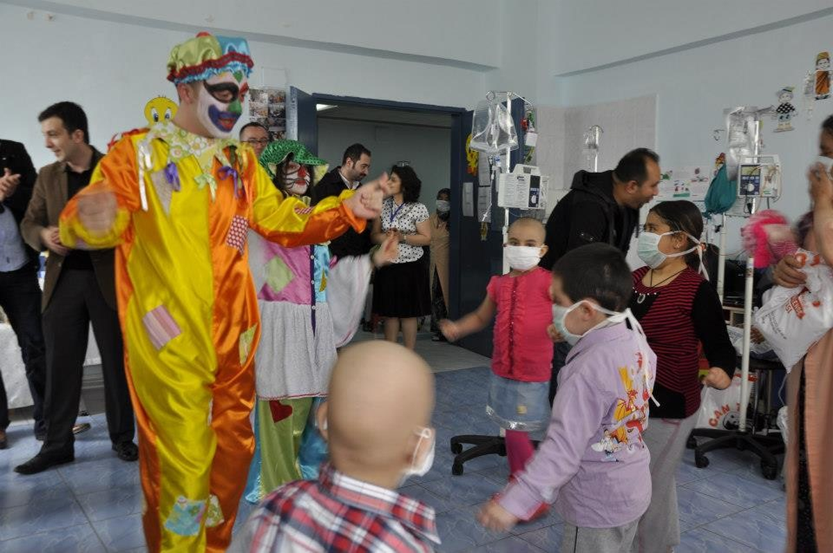 Erciyes Üniversitesi Girişimcilik ve Liderlik Kulübü Sosyal Sorumluluk Projesi Başlattı