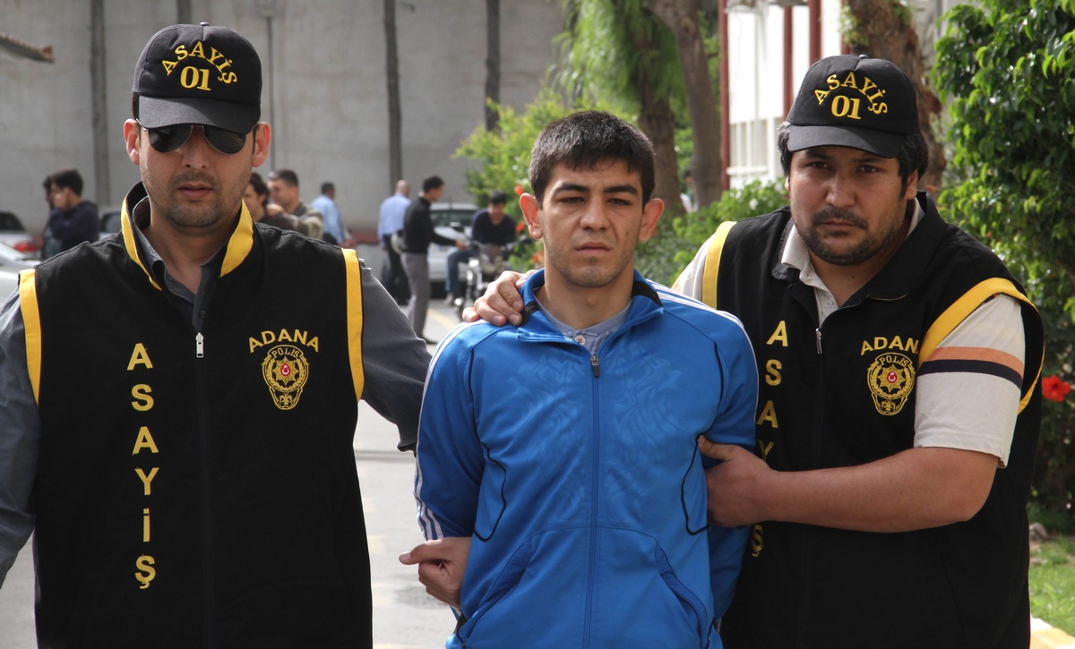 Patikli, Kar Maskeli Cinayet Zanlısı Adliyeye Sevk Edildi