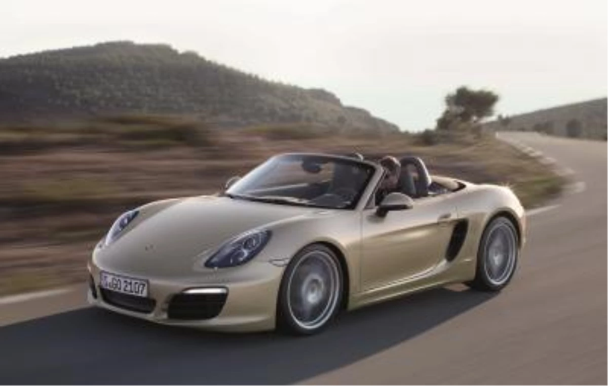Porsche Boxster ve Cayman Yılın En İyi Performans Otomobili Seçildi