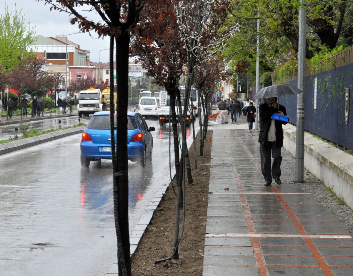 Sedefçi\'den Kaldırım Açıklaması