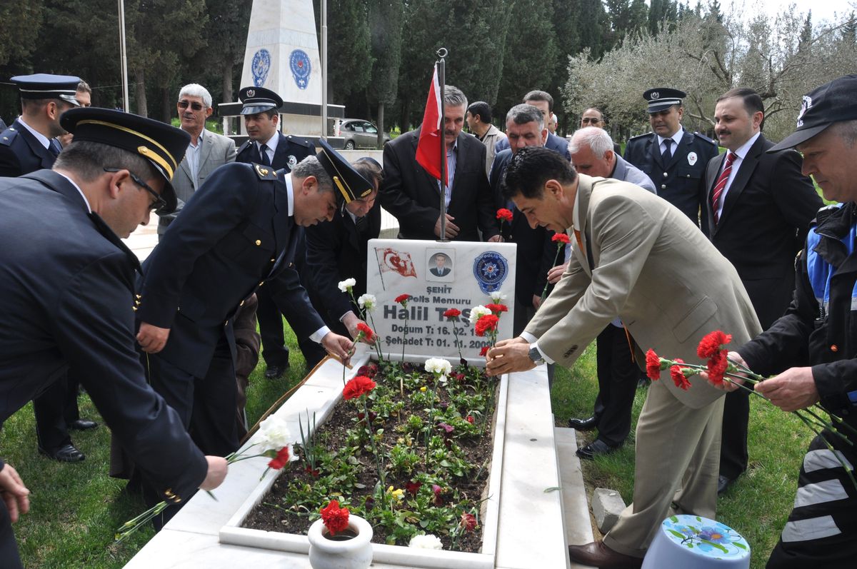 Soma\'da Polis Haftası Etkinlikleri Başladı