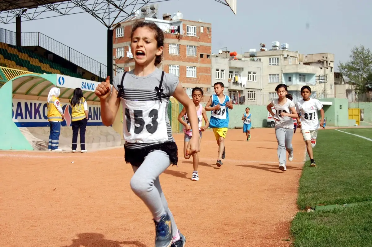 Sporcular Polis Teşkilatı İçin Koştu