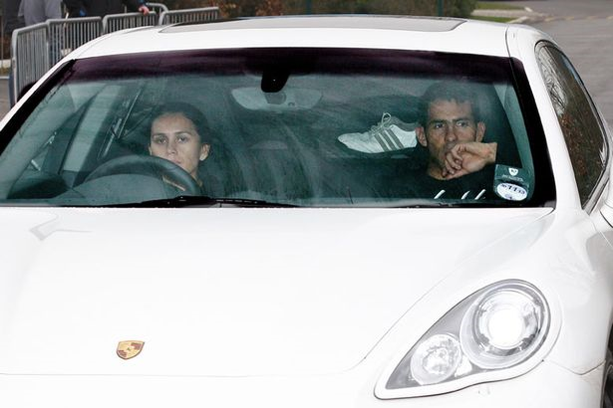 Tevez, Temizliğe Porsche ile Gitti
