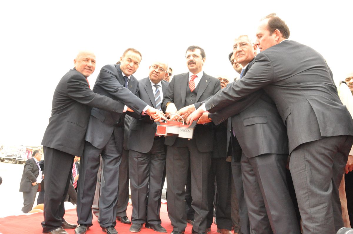 TOBB Başkanı Hisarcıklıoğlu, Karaman\'da Ödül Törenine Katıldı