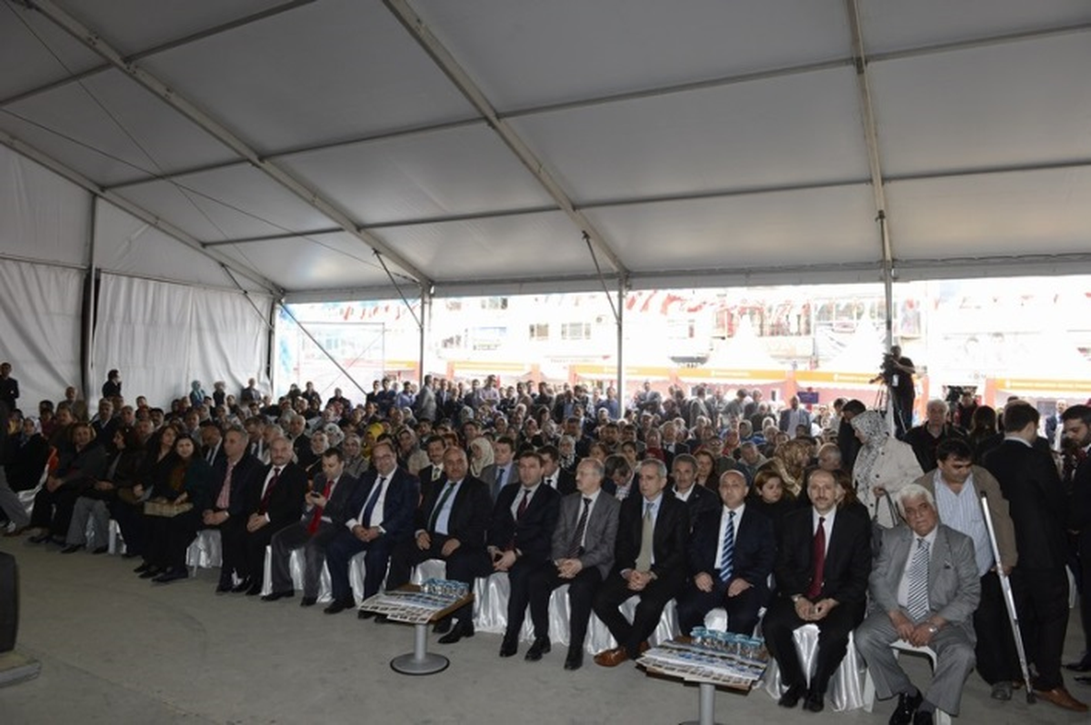 Ümraniye\'de Yerel Yönetimler Festivali Başladı