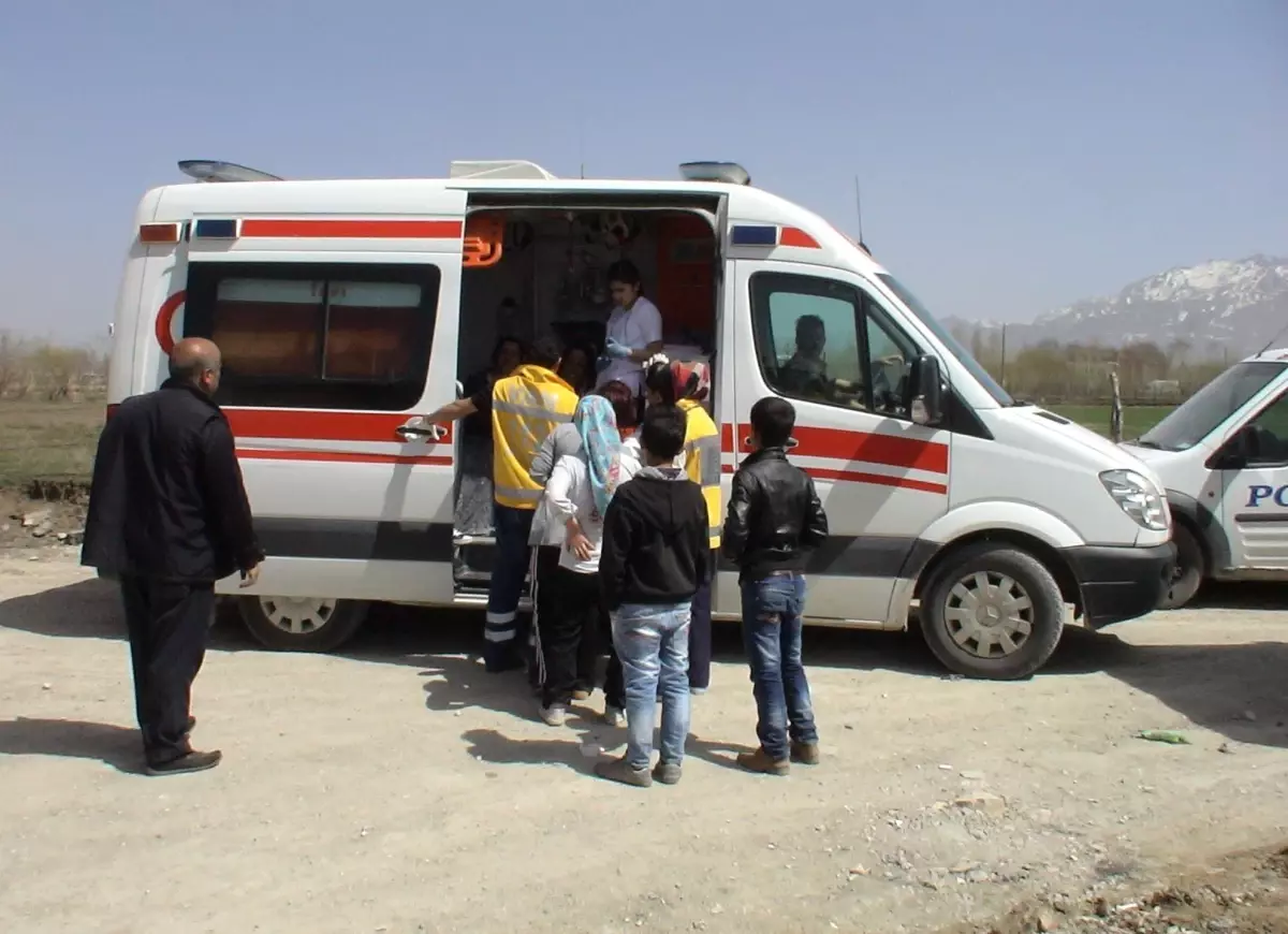 Van\'da Yangın: 1 Ölü, 3 Yaralı