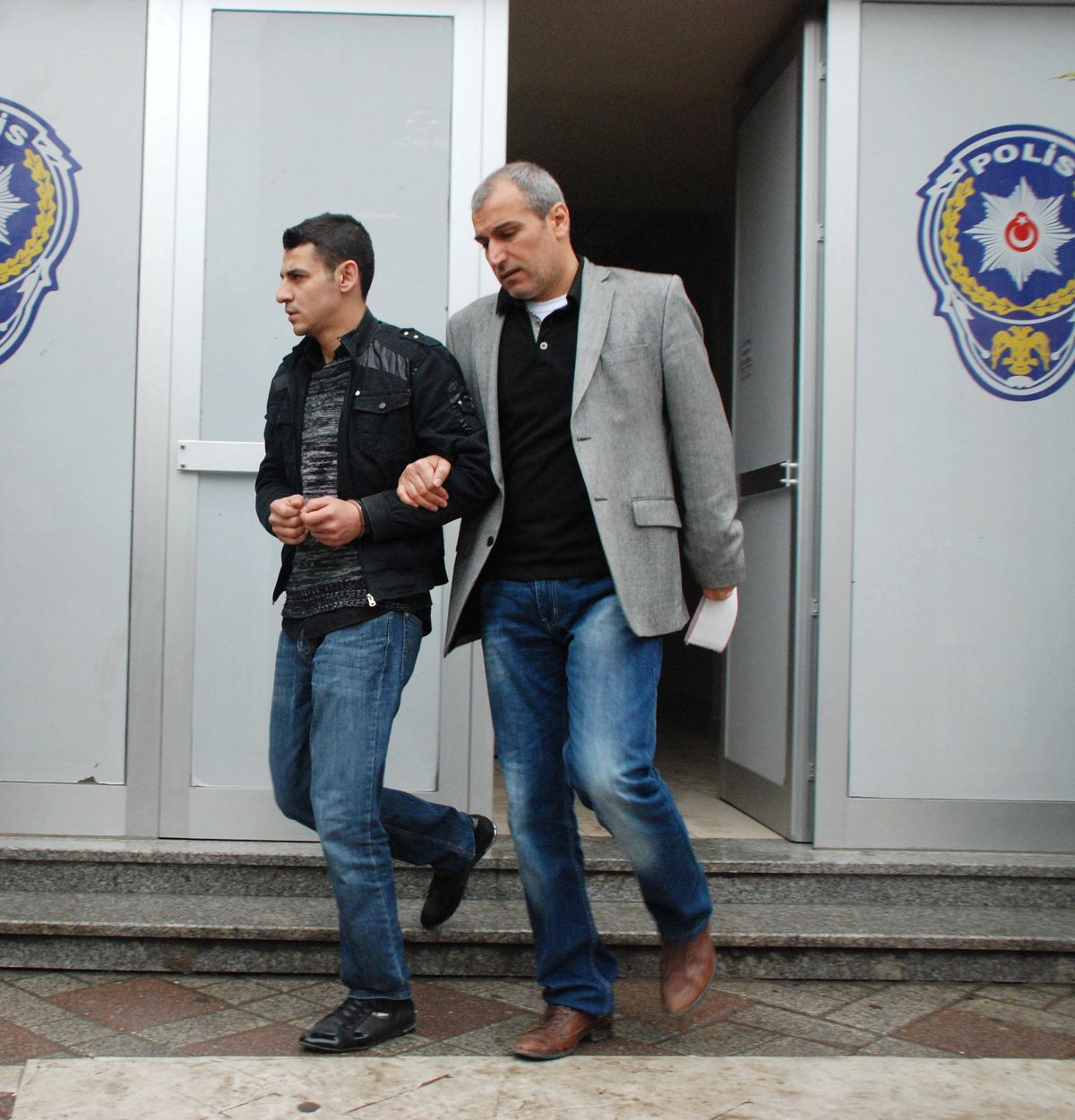 Yağma Suçuna Dört Yıl İki Ay Hapis Cezası