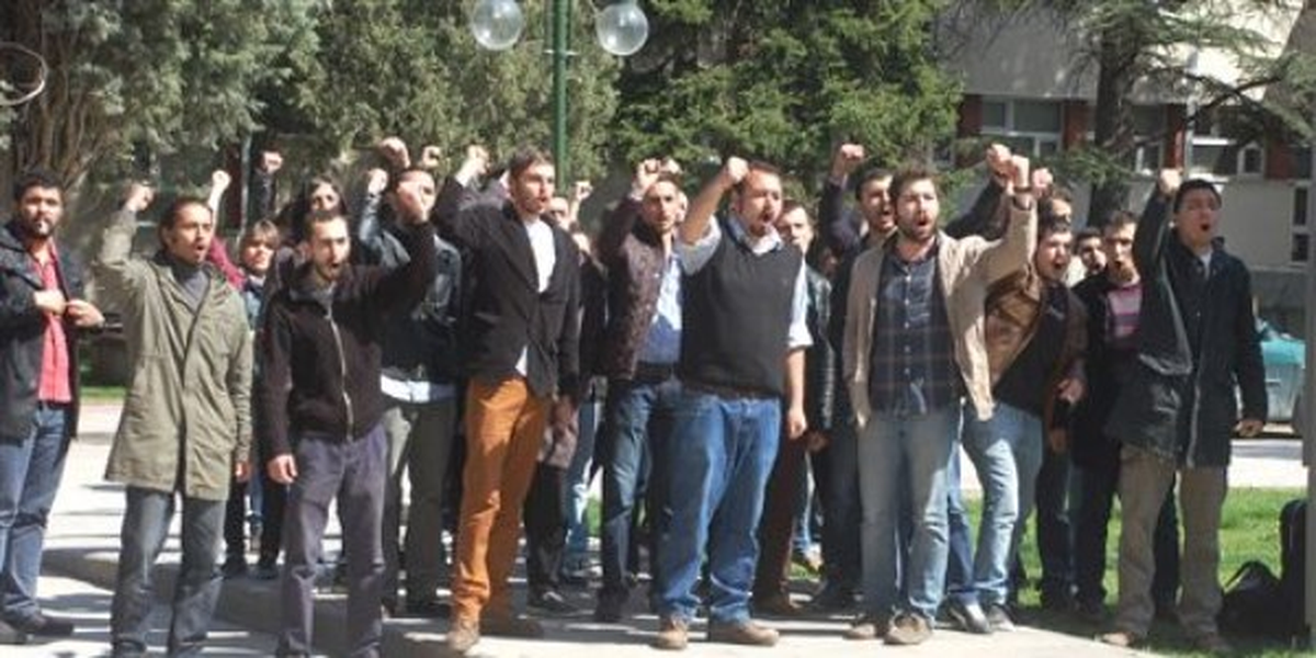 Anadolu Üniversitesi\'ndeki Gerginlik