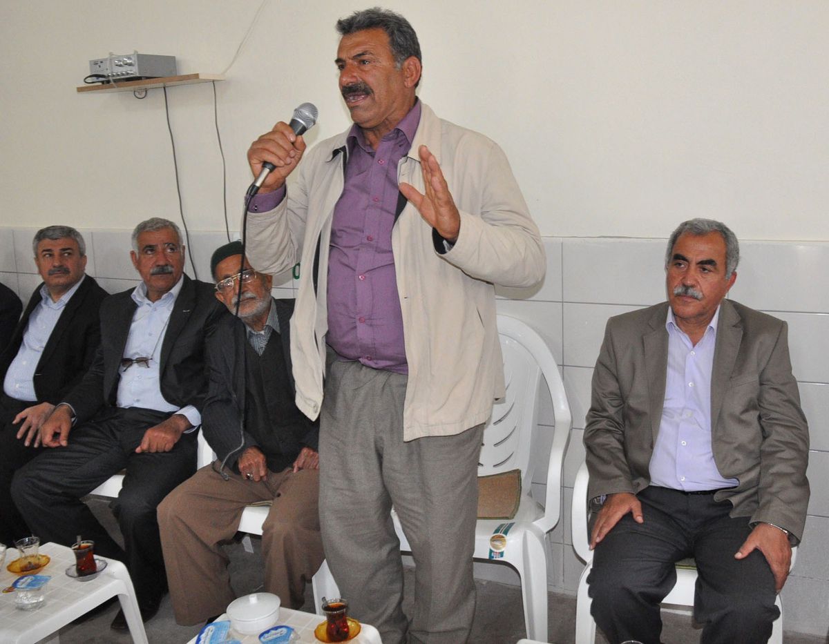 BDP Şanlıurfa İl Yönetiminden Çakıcı ve Aker Ailelerine Taziye Ziyareti