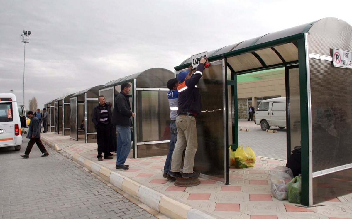 Bozüyük\'te Dolmuş Duraklarında Düzenleme Çalışmaları