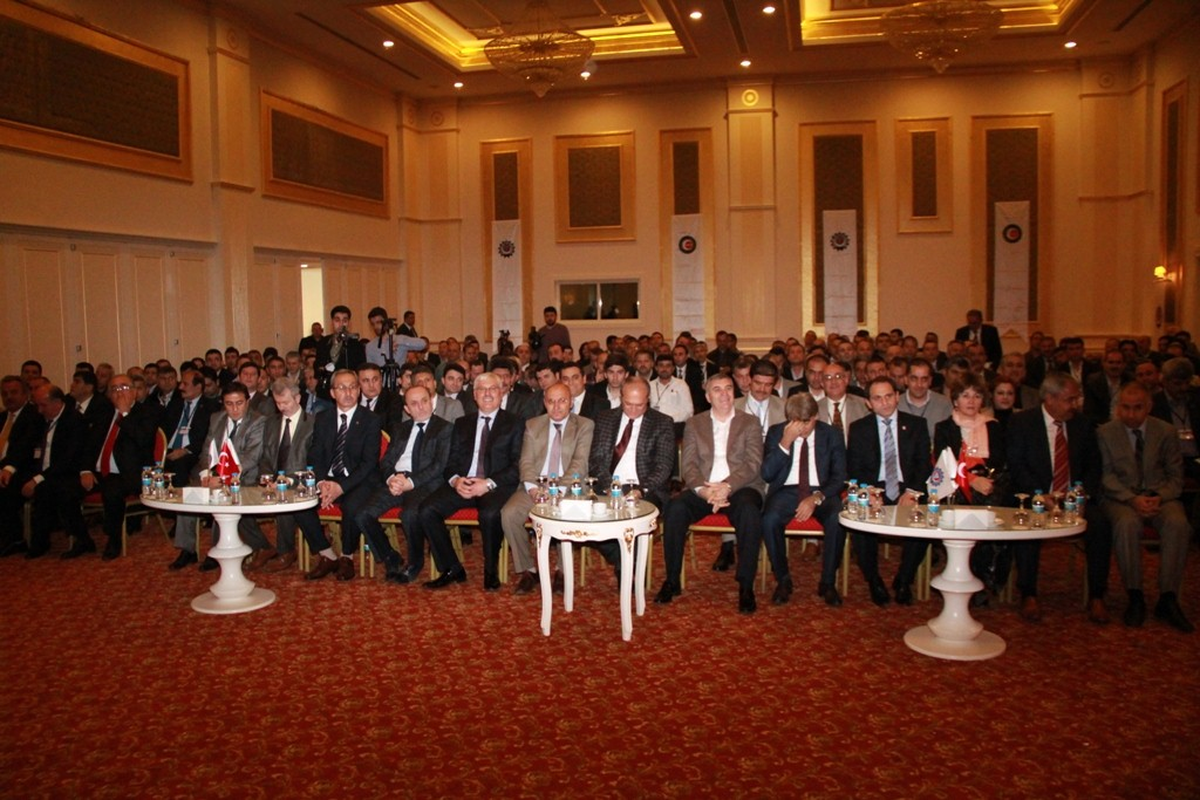 Çelik-İş Sendikasından Sakarya\'da Eğitim Semineri