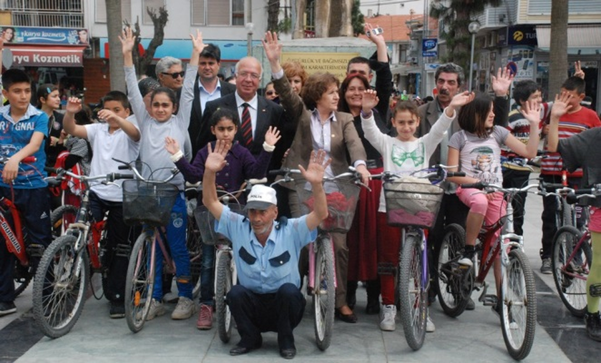 Dikilili Çocuklar Adalete Pedal Çevirdiler
