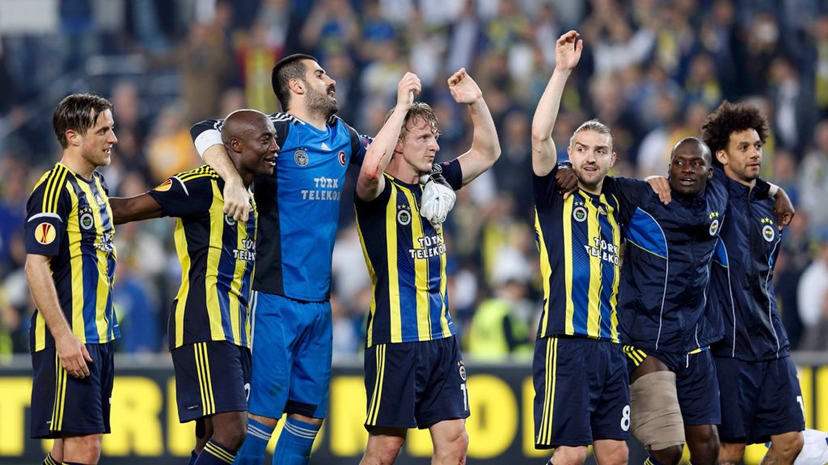 Fenerbahçe Boş Tribünlere Alışık
