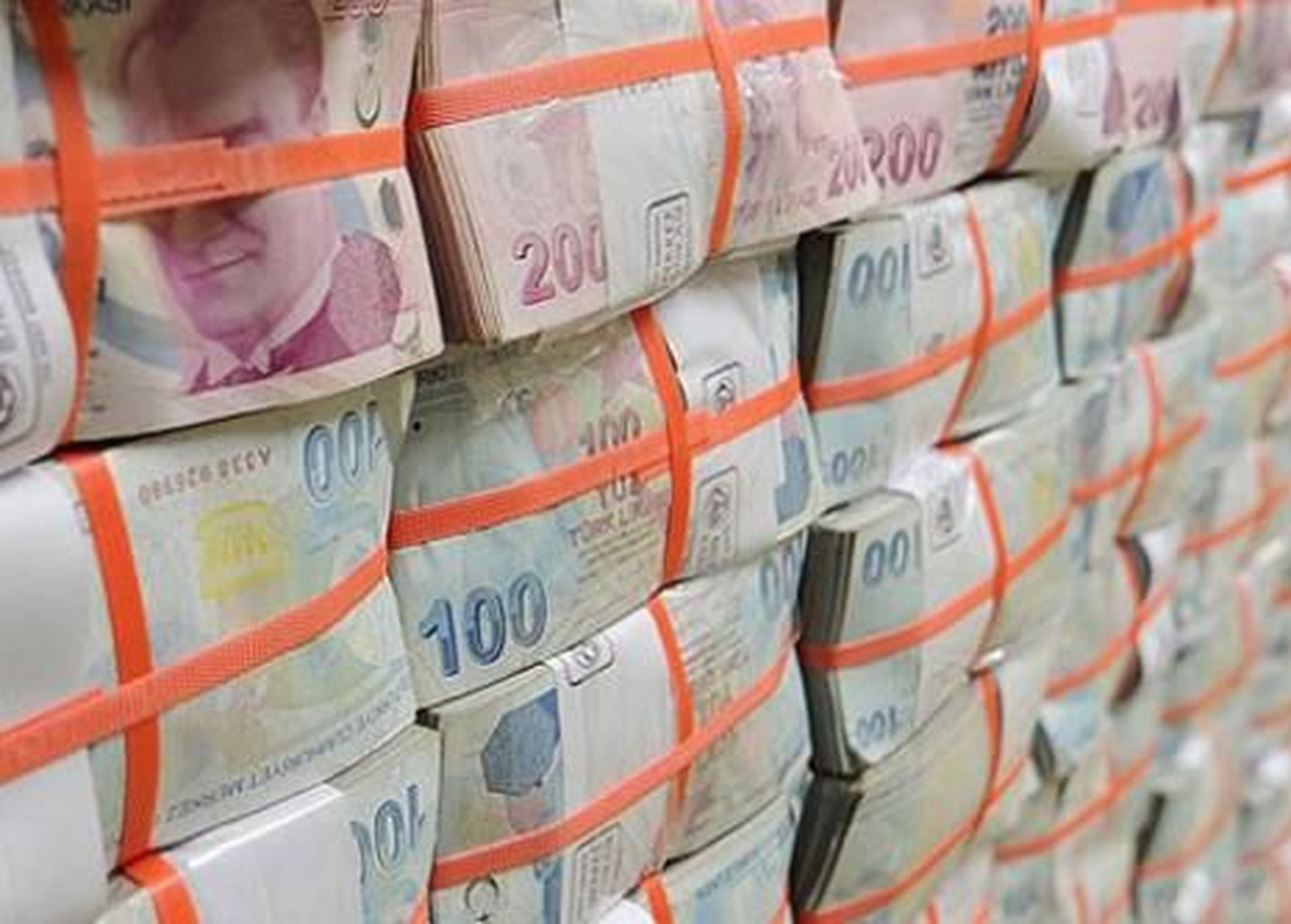 Hazine 4,4 Milyar Lira Borçlandı