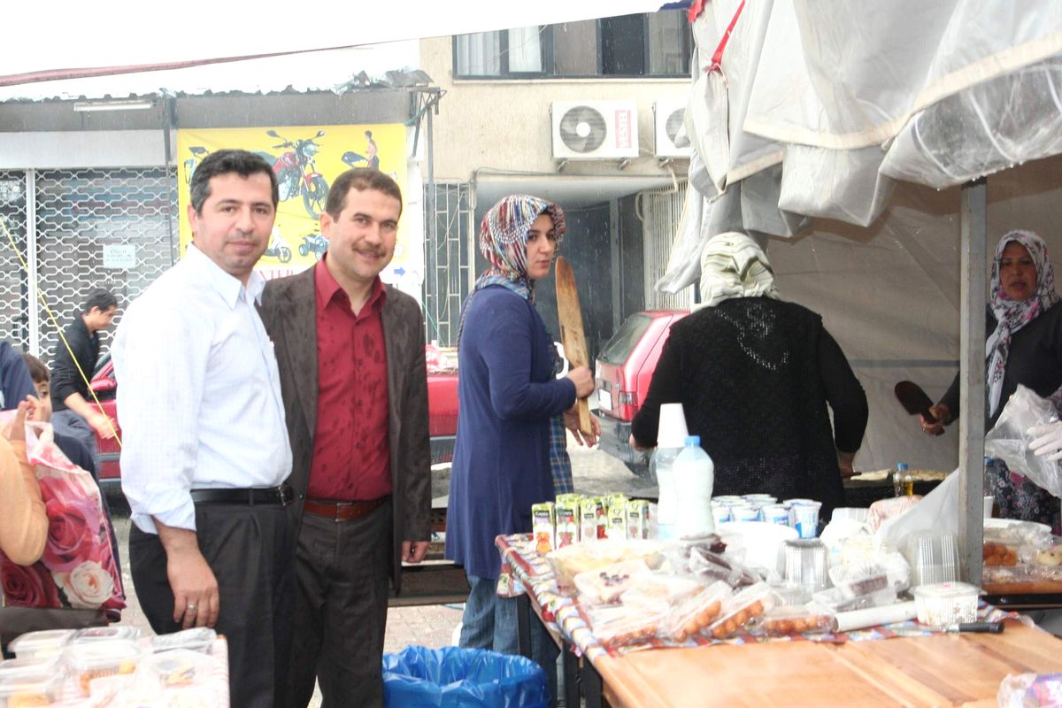 İmam Hatip Gönüllülerinden Kermes