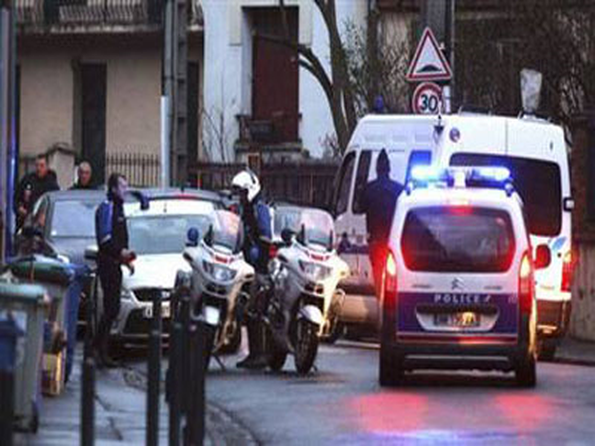 İntihara Teşebbüs Ederken Soyuldu