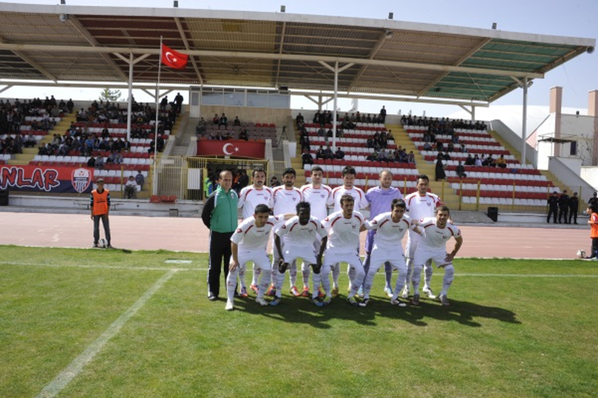 Karaman Belediye Spor Mersin Meski\'yi Farklı Yendi