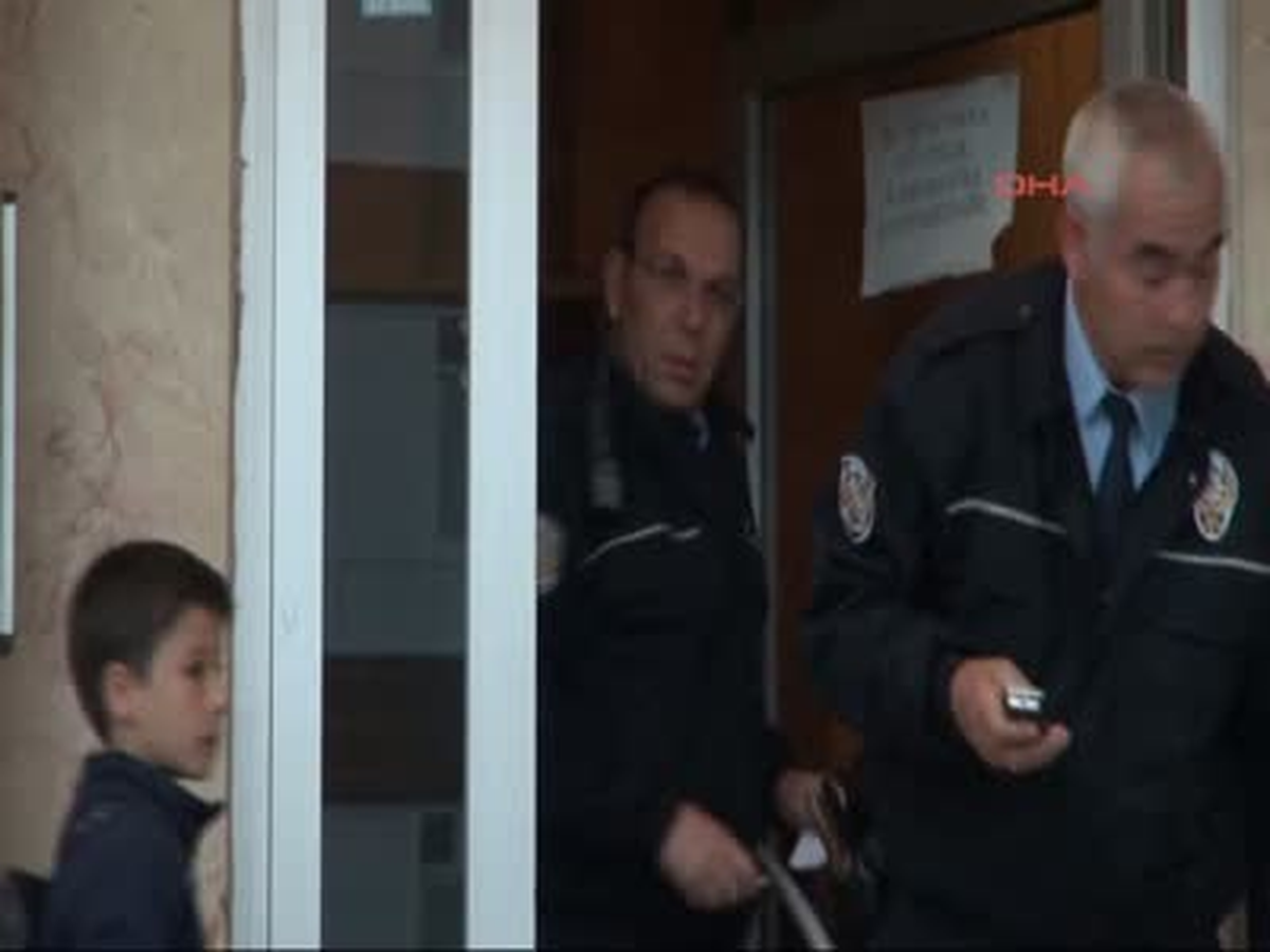Tacizciyi Tavana Asmışlar