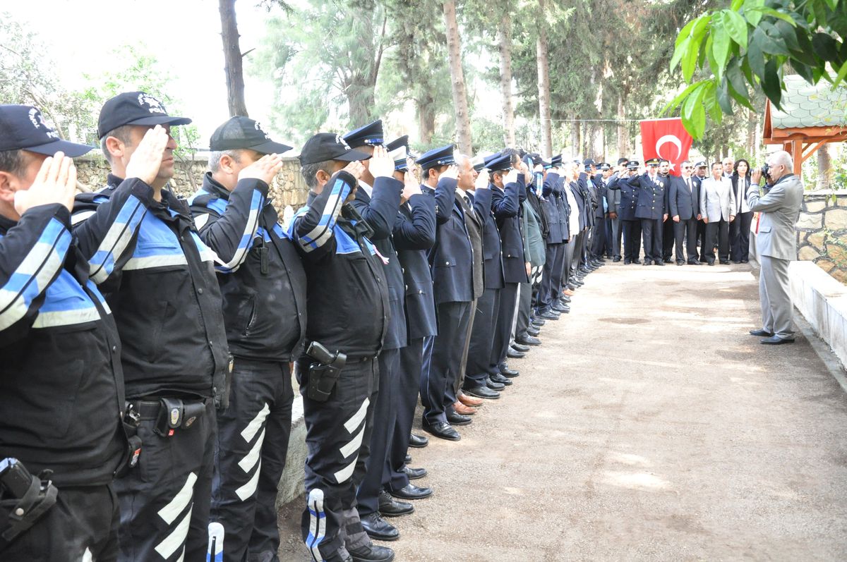 Kozan\'da Şehit Polisler Dualarla Anıldı