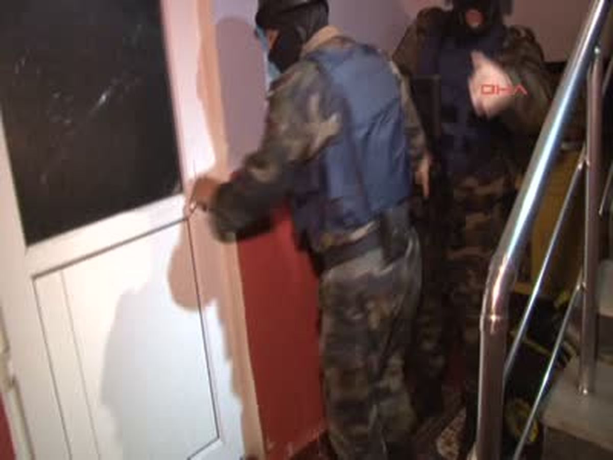 Küçükçekmece ve Başakşehir\'de Helikopter Destekli Narkotik Operasyonu