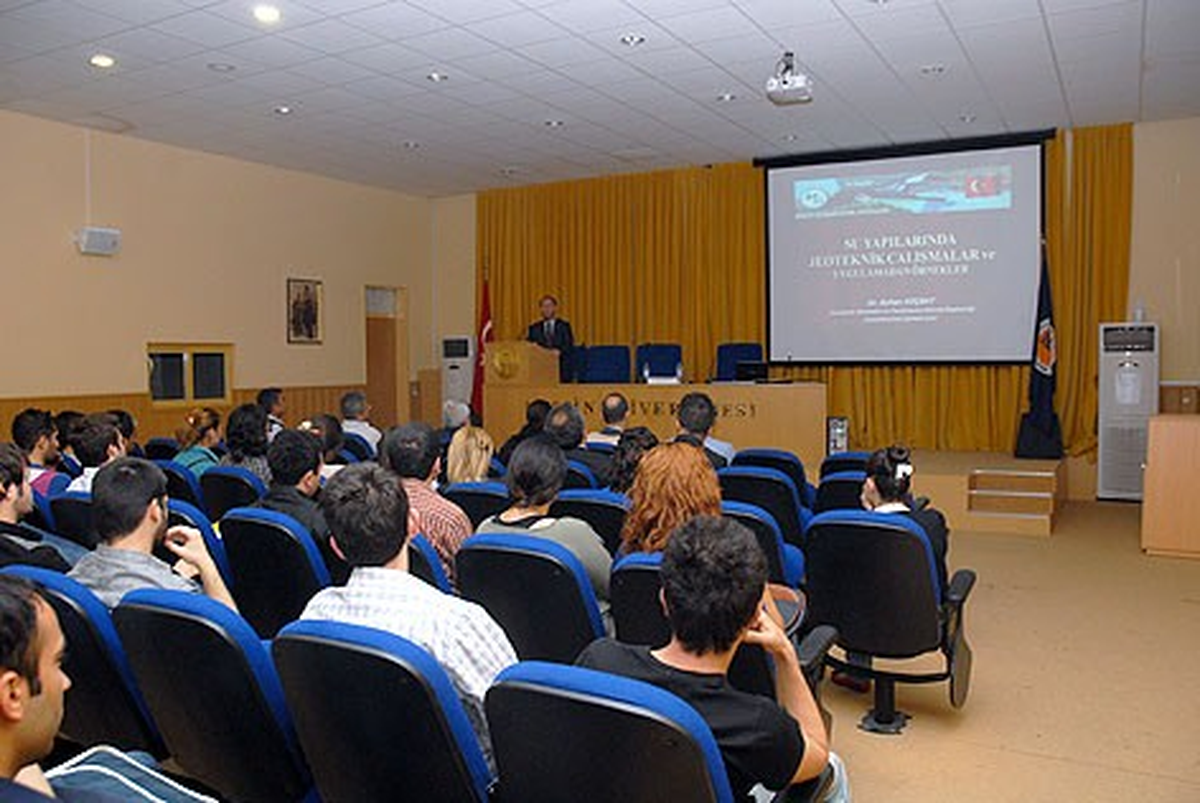 \'Mühendislik Yapılarında Jeoteknik Çalışmalar ve Uygulamadan Örnekler\' Semineri
