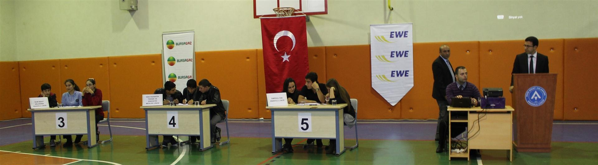Öğrenciler Çevre İçin Yarıştı