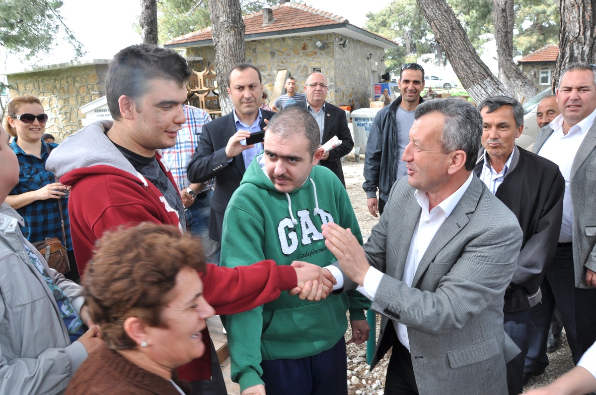 Otizm Farkındalık Ayı\'nda Menemen Duyarlılığı