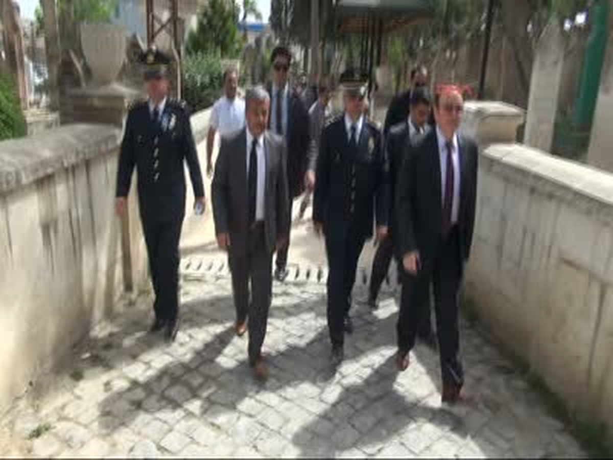 Şehit Bekçi\'nin Mezarını Polisler Ziyaret Etti