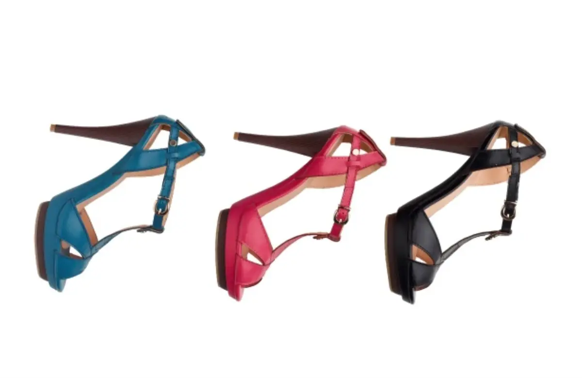 Sezonun rengi "Lacivert" FLO ile Ayakkabılarda