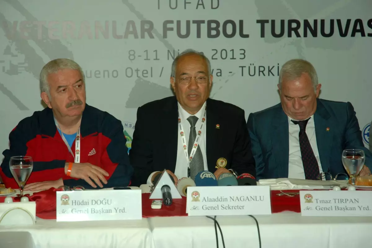 Veteranlar Futbol Turnuvası Manavgat\'ta Başladı