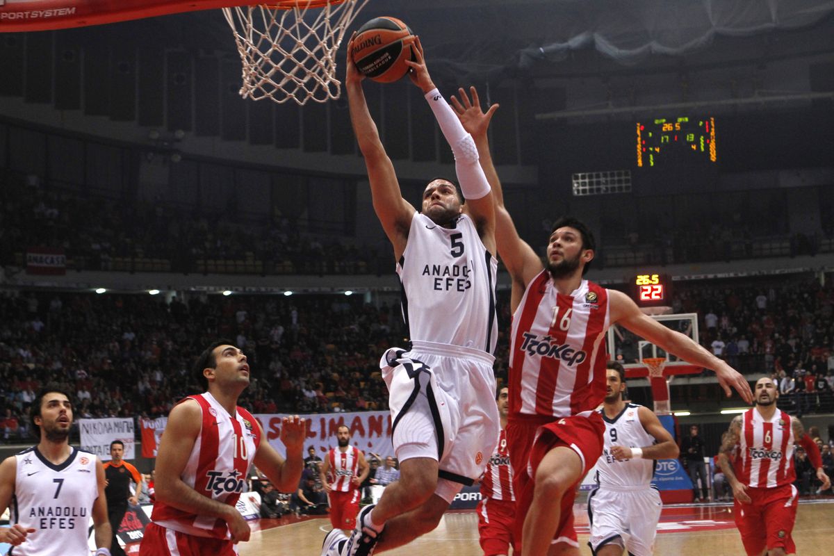 Anadolu Efes İlk Maçı Olympiakos\'a Verdi