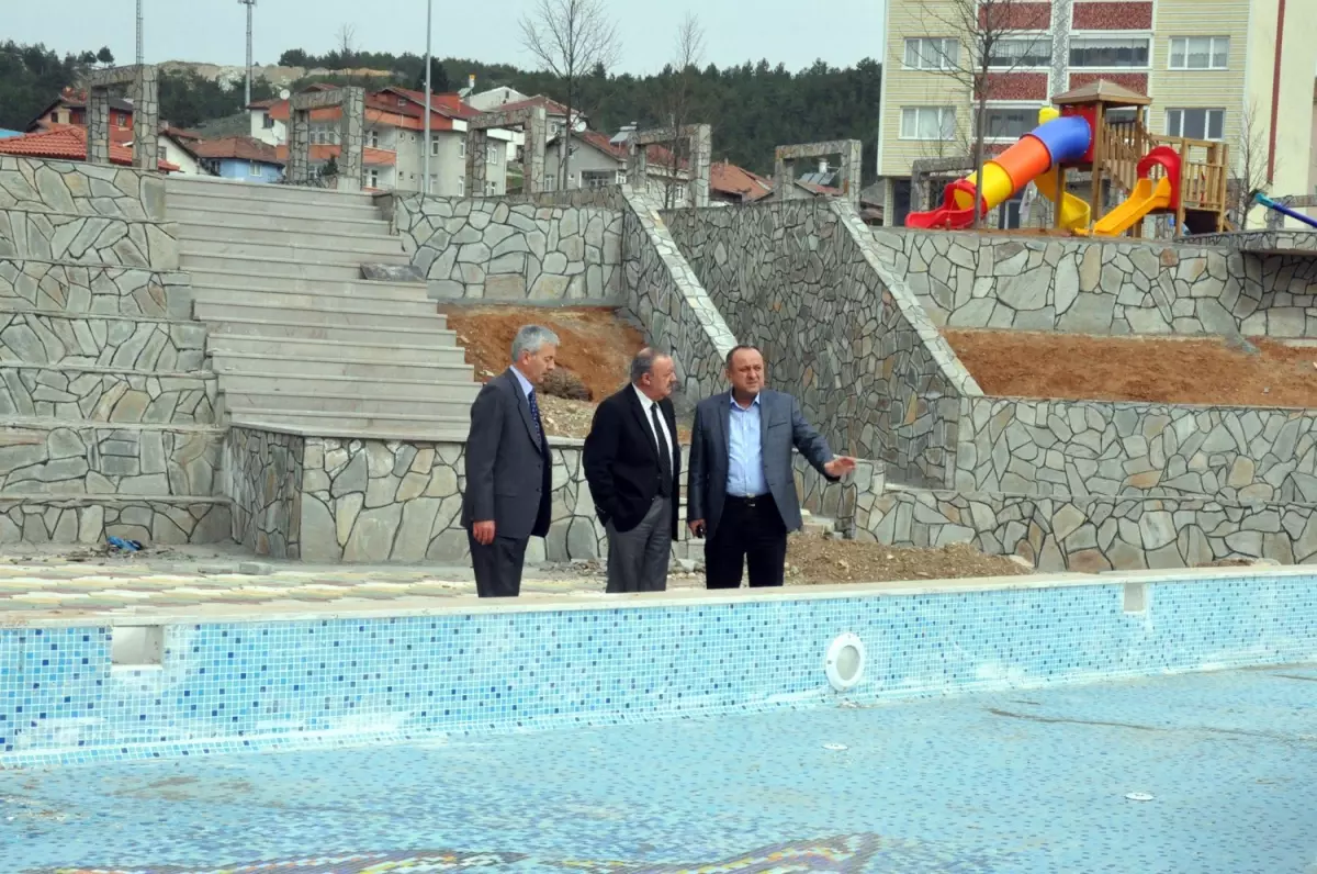 Başkan Vekili Yavuz, İstiklal Yolu Parkı\'nda İnceleme Yaptı