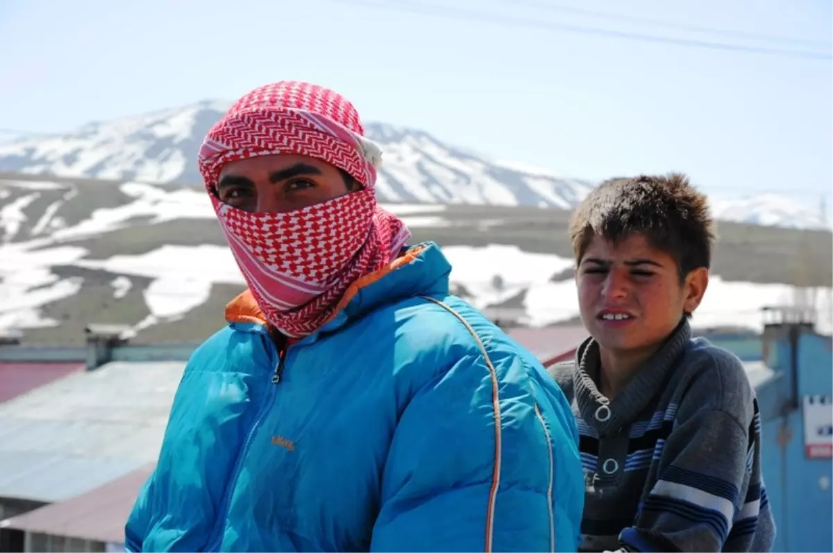 Bitlis-Tatvan Karayolunda Tehlikeli Yolculuk