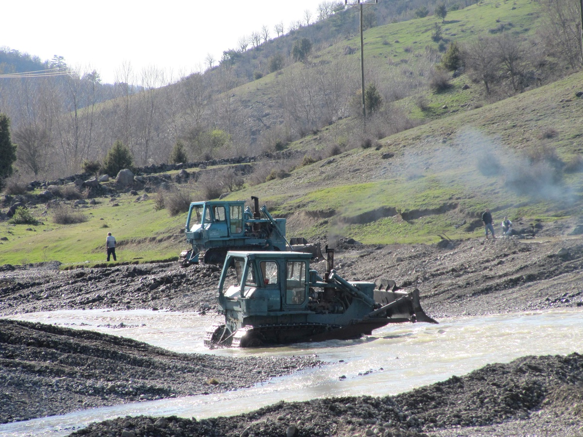 İhsangazi Ilgaz Çayı\'nda Islah Çalışmalarına Devam