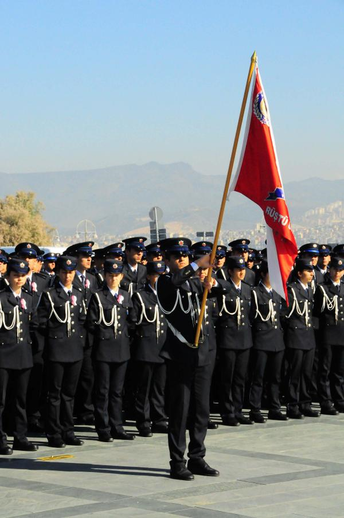 İzmir\'de Polisin 168\'inci Yıl Kutlaması
