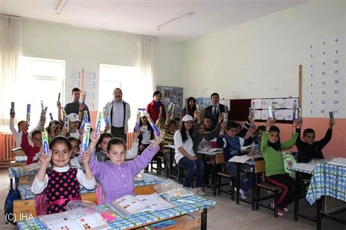 Köy Okullarında Sağlık Eğitimi Verildi
