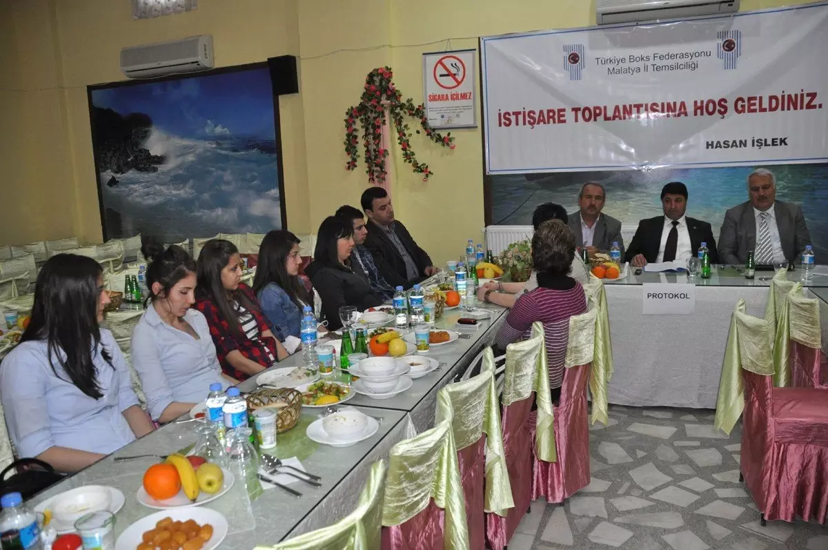 Malatya Boks Camiası, Tanışma Toplantısında Bir Araya Geldi