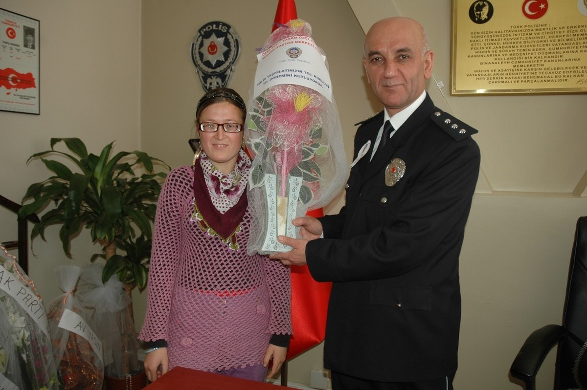 Selendi\'de Özel Eğitimli Öğrencilerden Polise Ziyaret