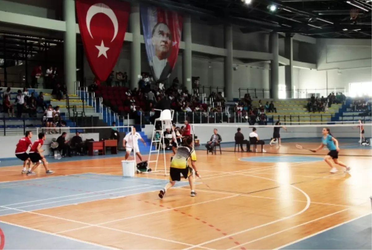 Üniversiteler Arası Badminton Grup Birinciliği