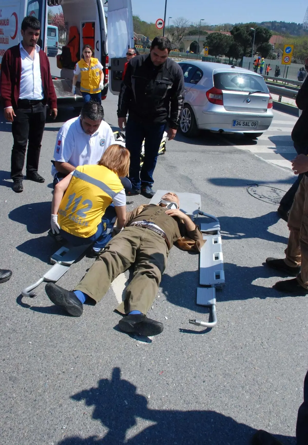 Vicdansız Sürücü Yaşlı Adama Çarpıp Kaçtı