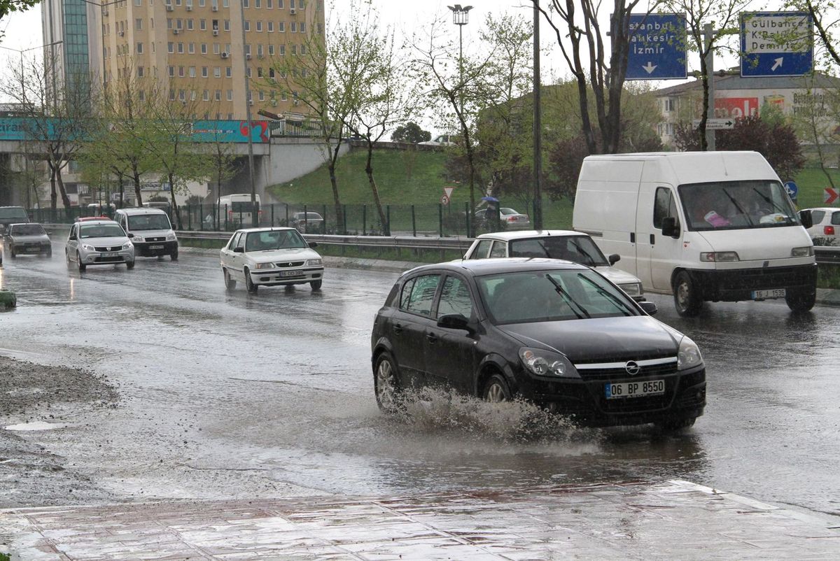 28 İle Sağanak Yağış Uyarısı
