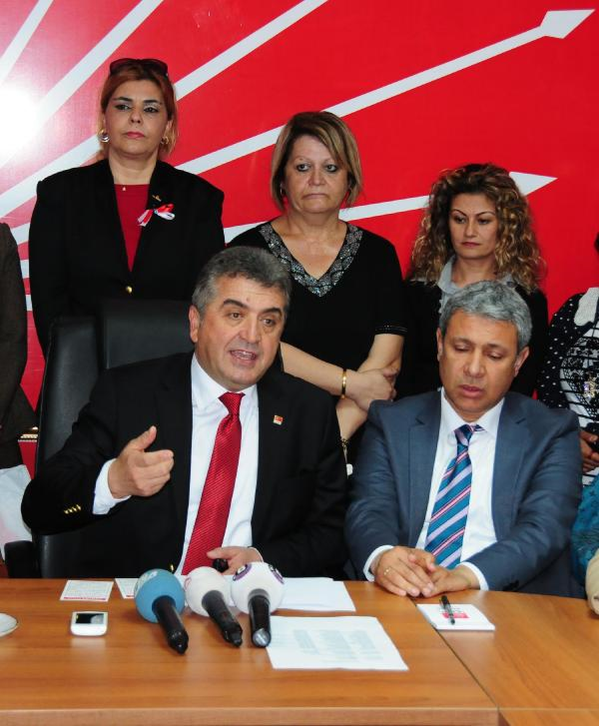 CHP\'li Akkaya Akil Adamlar\'la İlgili Konuştu
