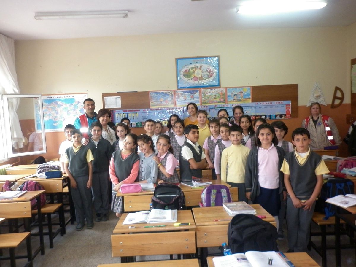 İlköğretim Öğrencilerine Kızılay Eğitimi