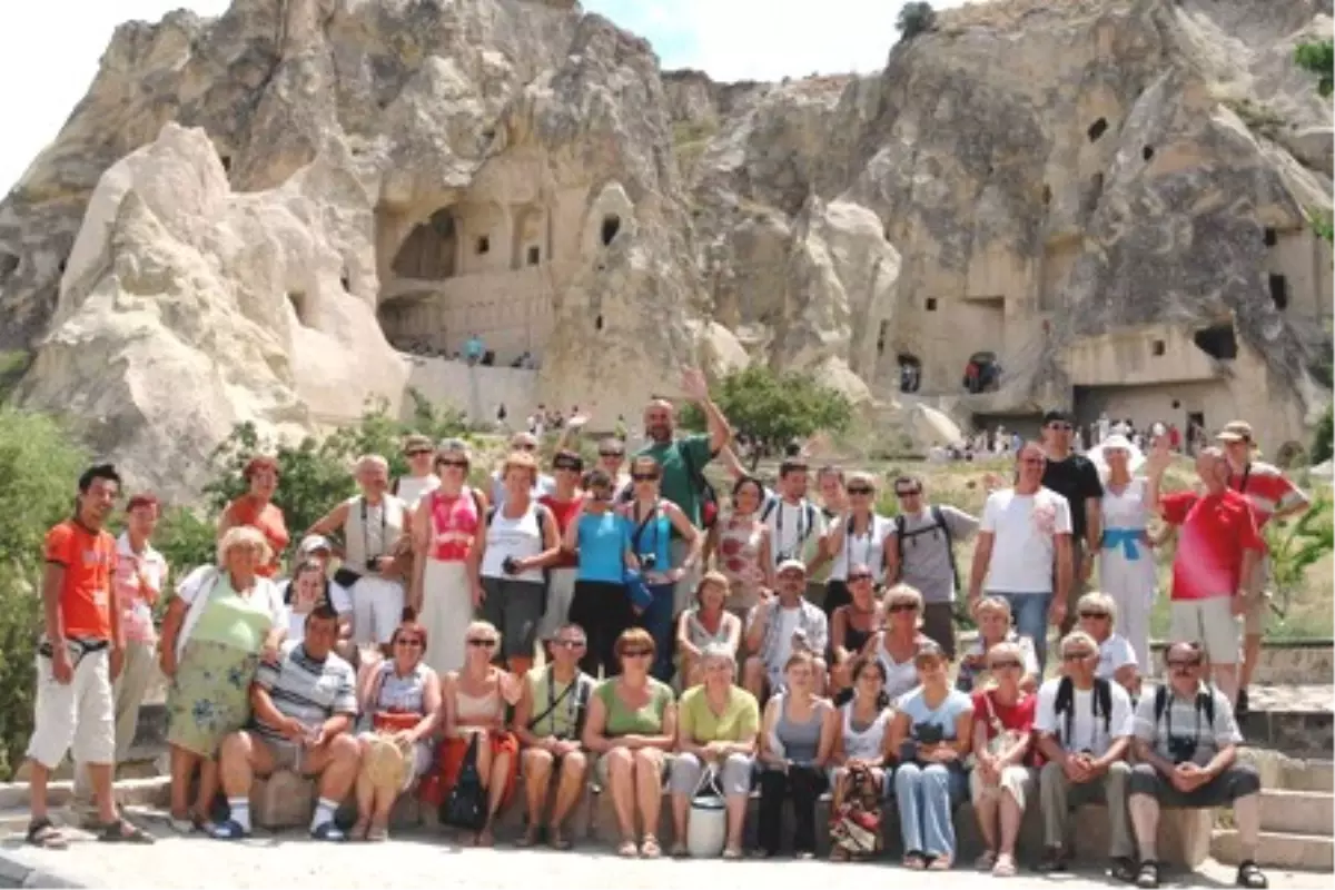 Kapadokya\'ya Turist İlgisi