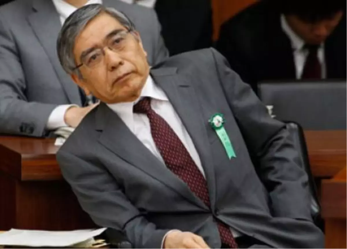 Kuroda Yan Çizmeye Başladı