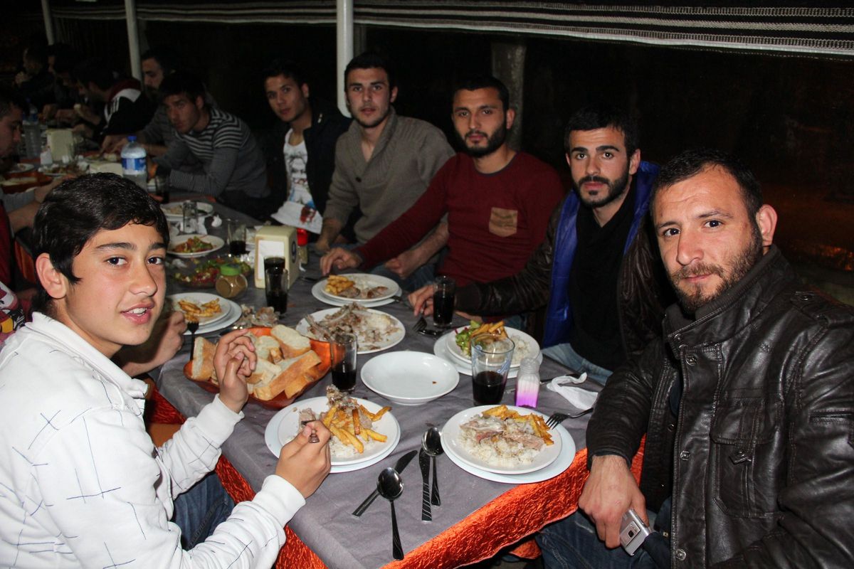 Kuvvet Erim\'den Moral Yemeği
