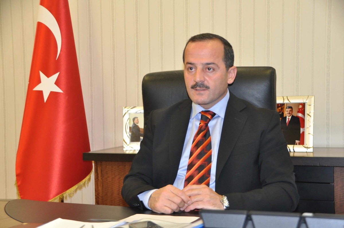 Mşü Cumhurbaşkanı Gül\'ü Karşımaya Hazırlanıyor