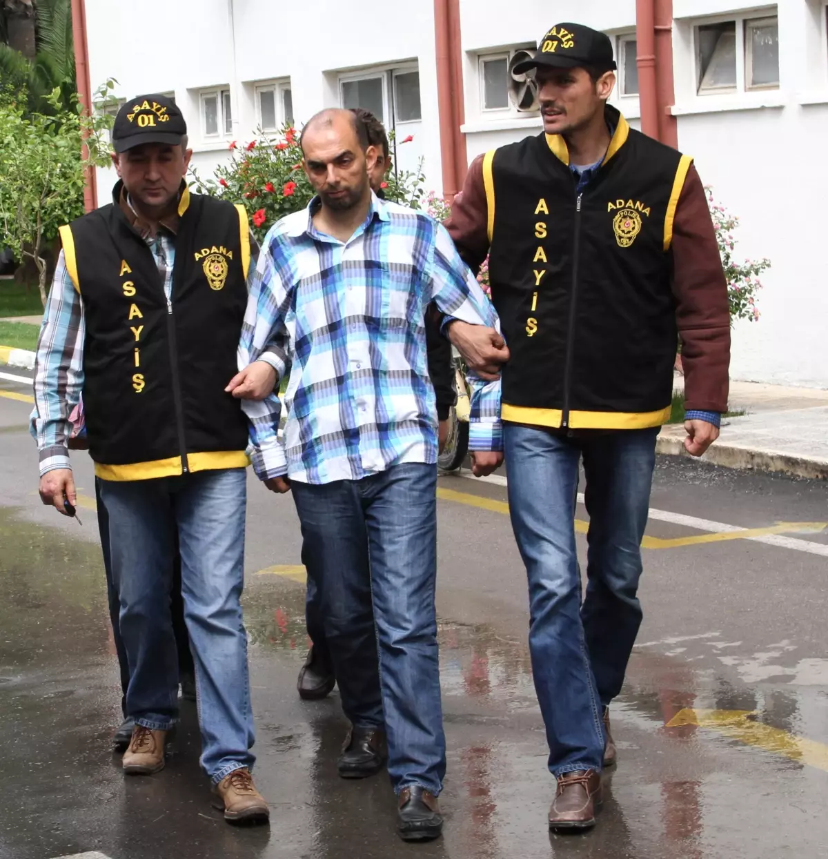 PKK Tehdidiyle Dolandırıcılık Polise Takıldı