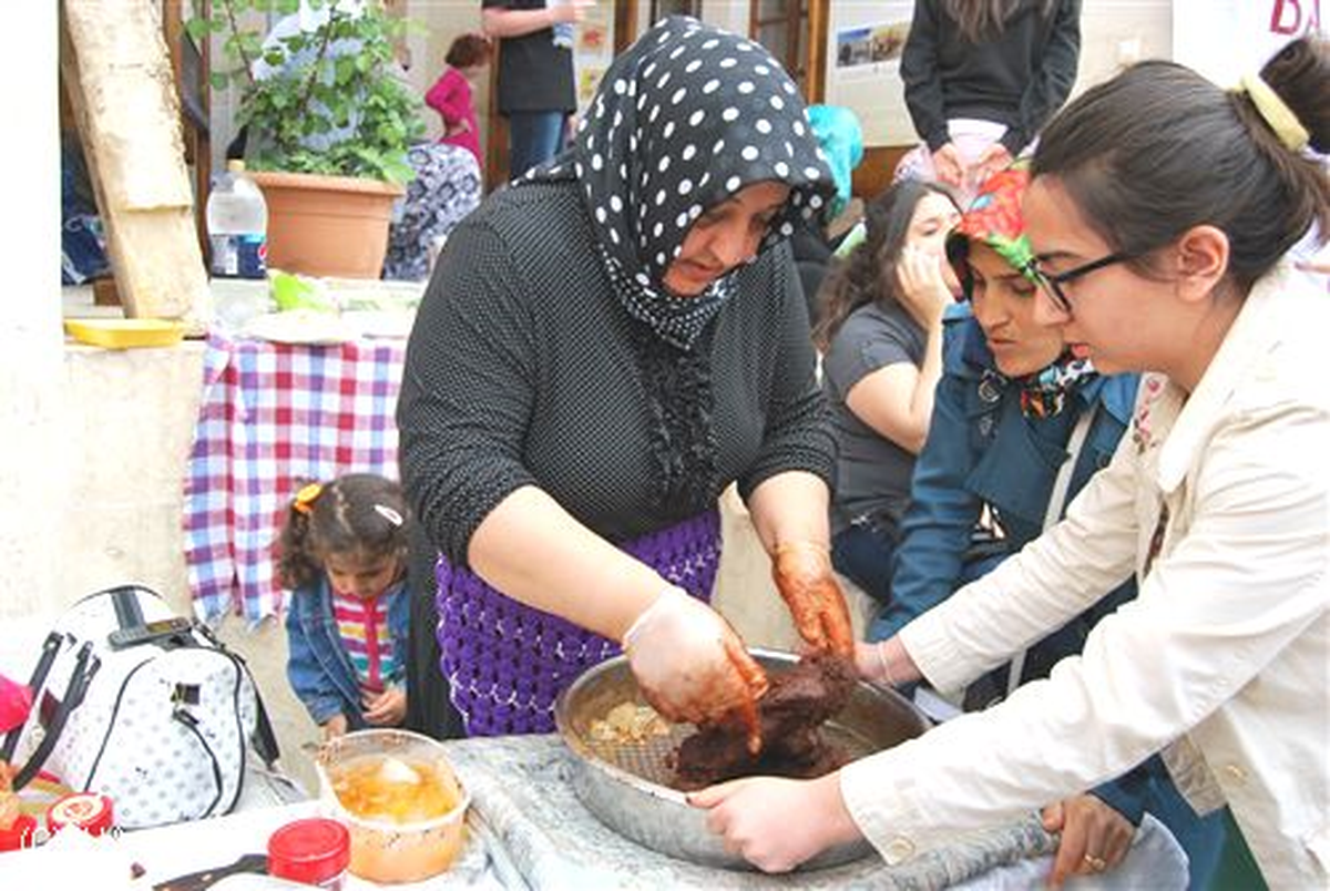Şanlıurfa\'da Çiğ Köfte Yarışması